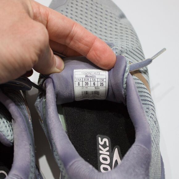 Brooks Adrenaline GTS 20 Gray Periwinkle Purple Women Size 8D Wide - Light Wear - Picture 9 of 14